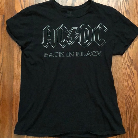 AC/DC Tops - AC/DC Back in Black T shirt. Large.